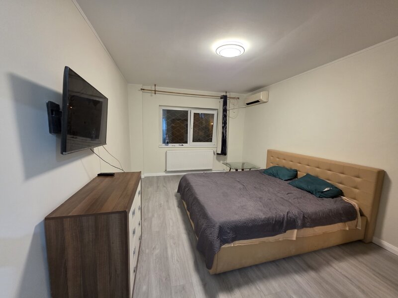 Dristor, rond, Baba Novac, 5 minute metrou, 10 minute mall Park Lake