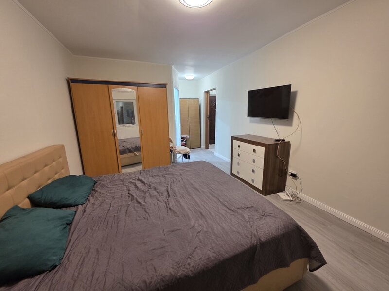 Dristor, rond, Baba Novac, 5 minute metrou, 10 minute mall Park Lake